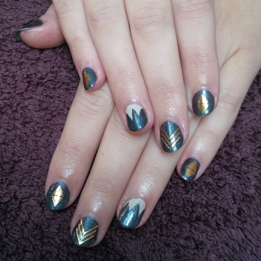 NAILS-BY-METS-Nails-inc-mobile-manicure-London-3