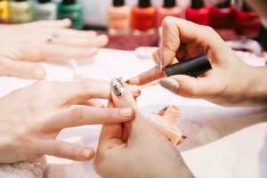 Mobile manicurist London - NAILS BY METS